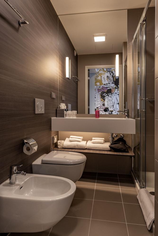 Moxy York Hotel Luaran gambar