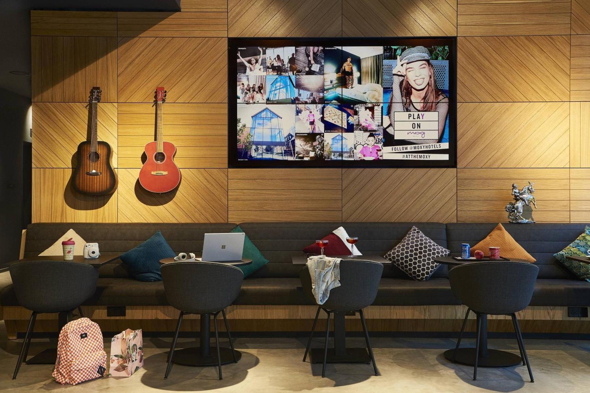 Moxy York Hotel Luaran gambar